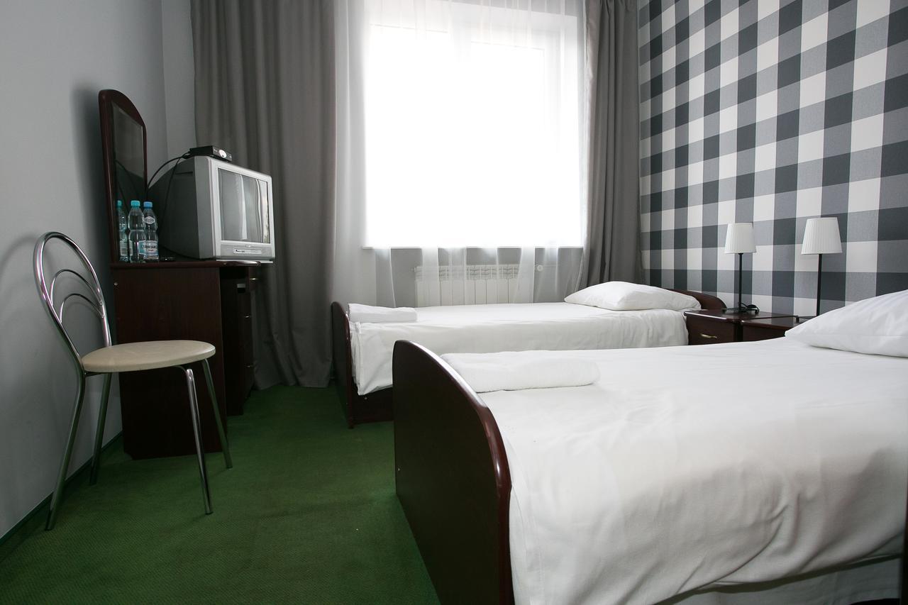 Labirynt Hotel Łomża Екстериор снимка